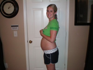 24 Weeks (6 months) Pregnant and 4 Year Anniversary!